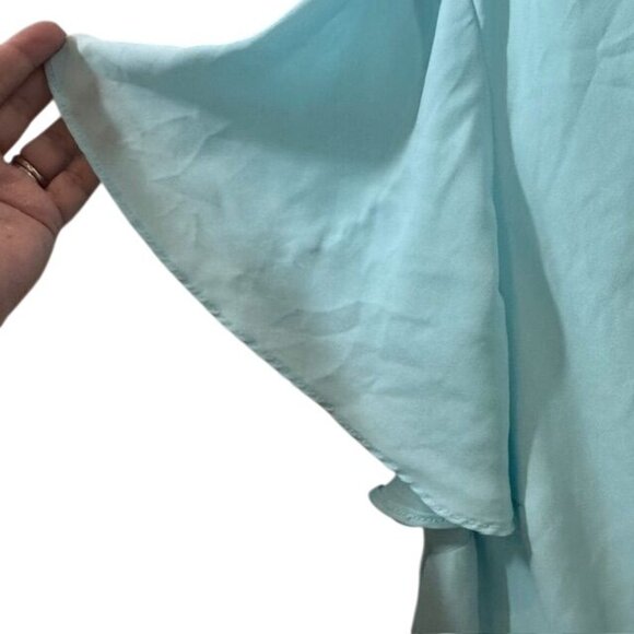 Torrid Womens Light Blue V-Neck Flutter Sleeve Tunic Top Size 3 Polyester Blend - Picture 7 of 12